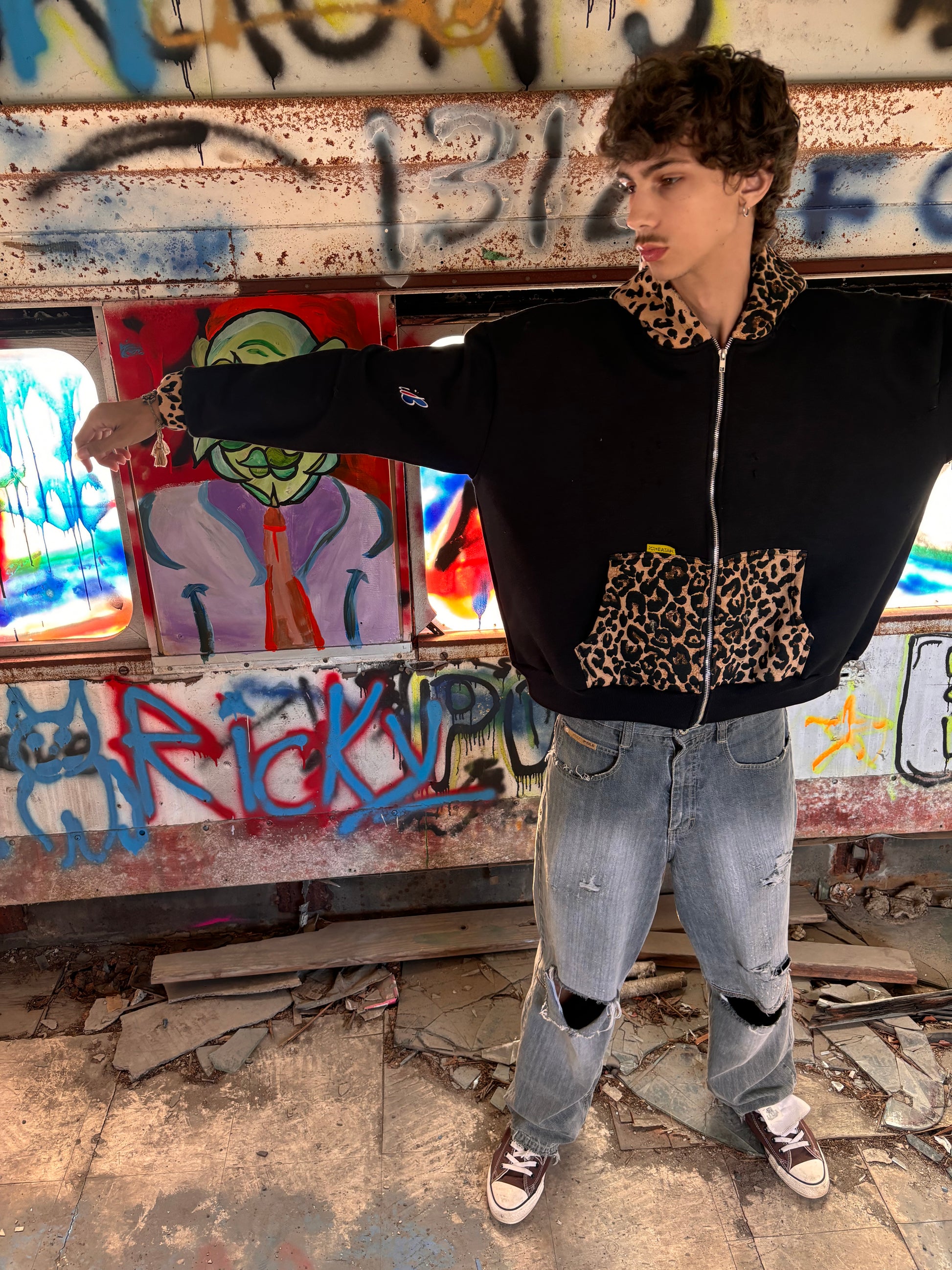 iCHEATAH UNi ZHOODIE